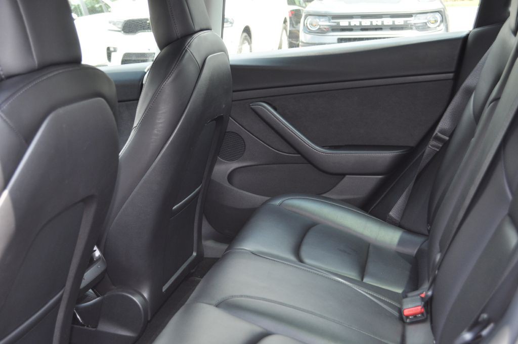 2022 Tesla Model 3 Image 14