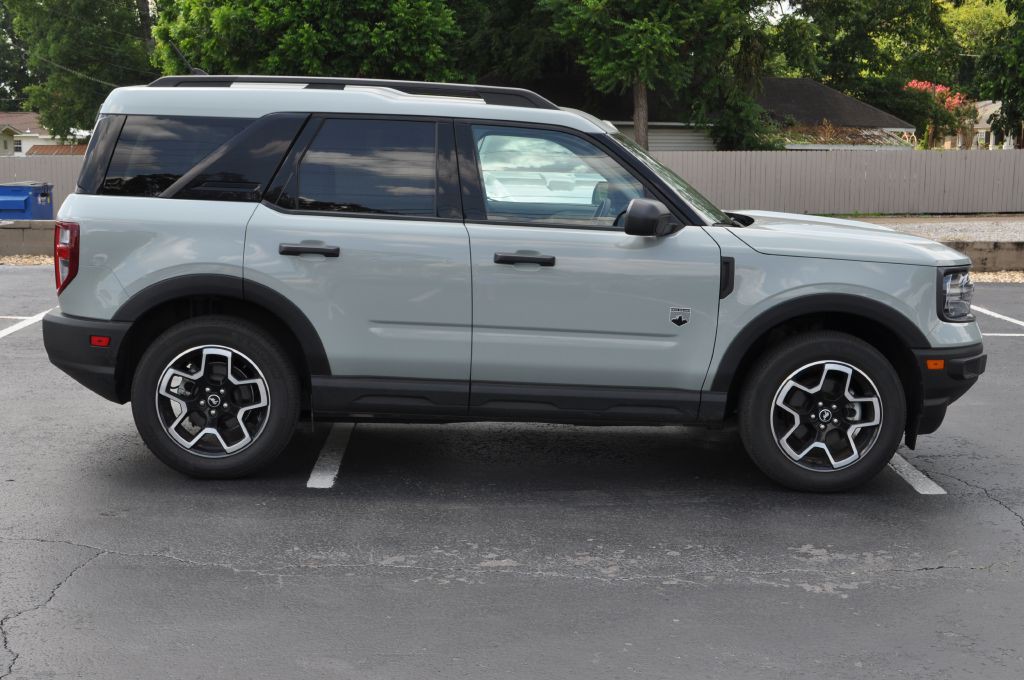 2024 Ford Bronco Image 2