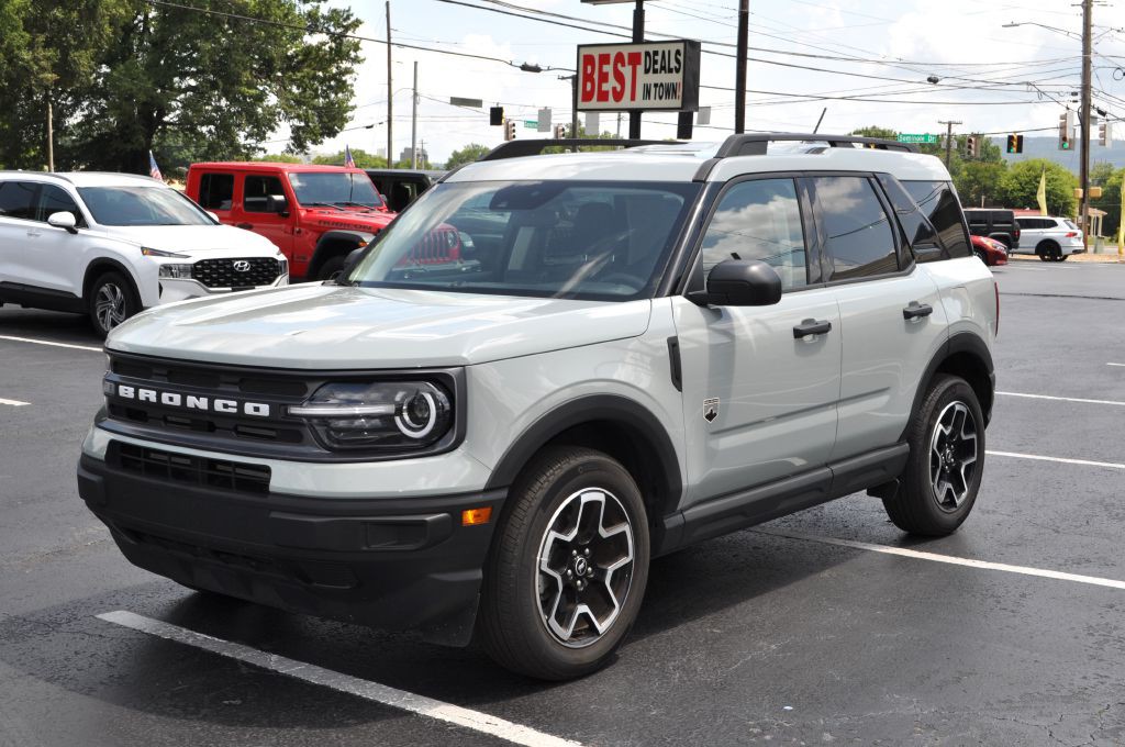 2024 Ford Bronco Image 3