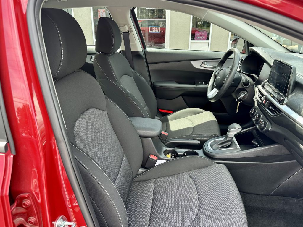2024 Kia Forte Image 16