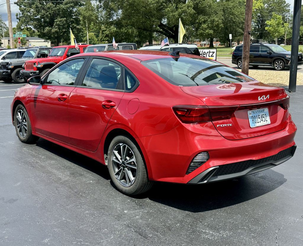 2024 Kia Forte Image 17