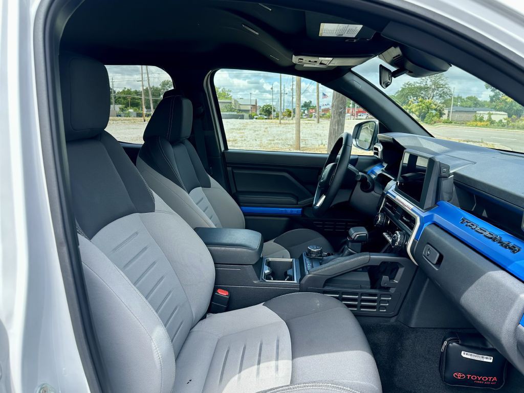 2025 Toyota Tacoma Image 17
