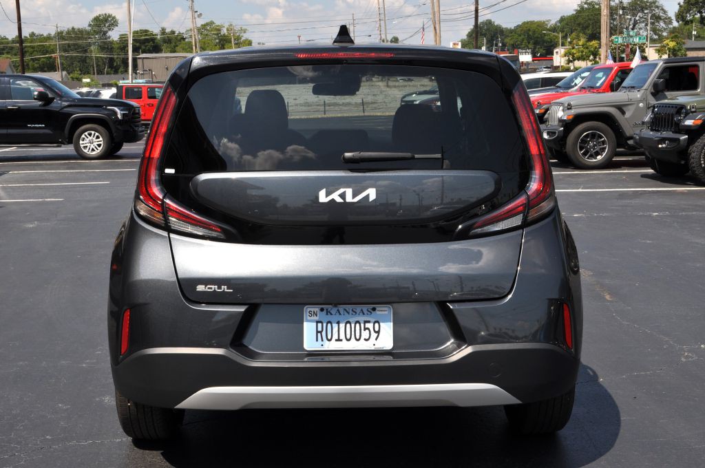 2024 Kia Soul Image 4