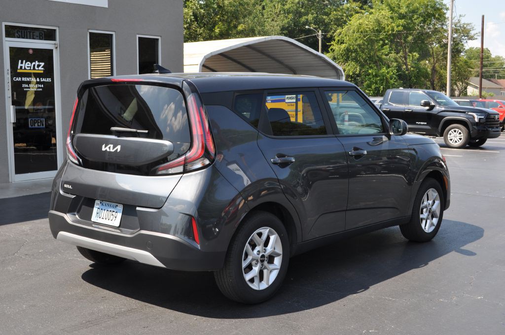 2024 Kia Soul Image 18
