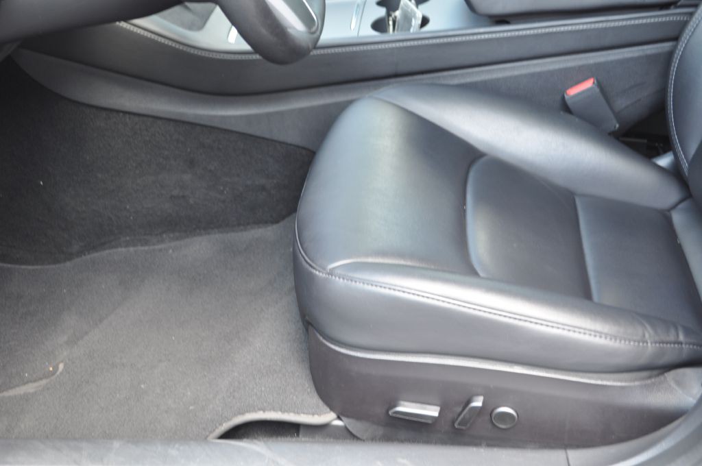 2022 Tesla Model 3 Image 12