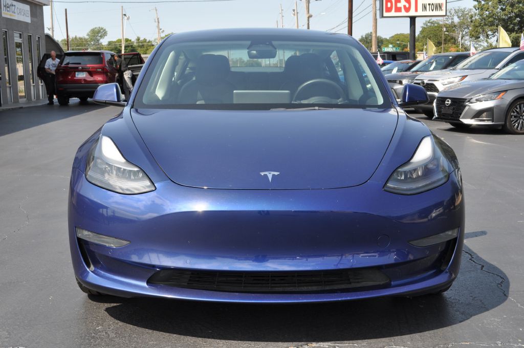 2022 Tesla Model 3 Image 3