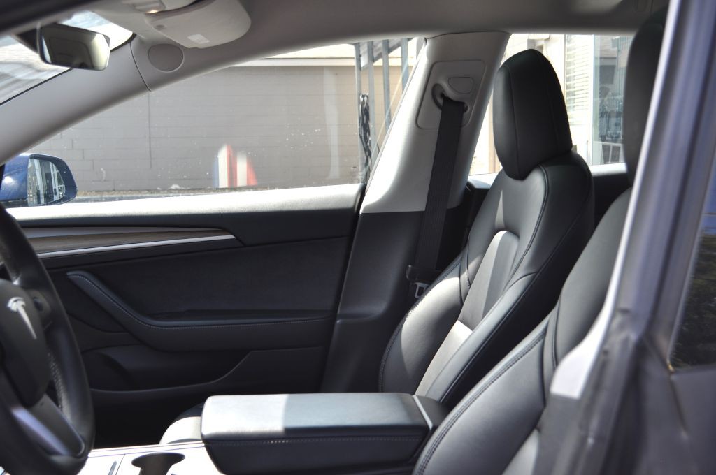 2022 Tesla Model 3 Image 8
