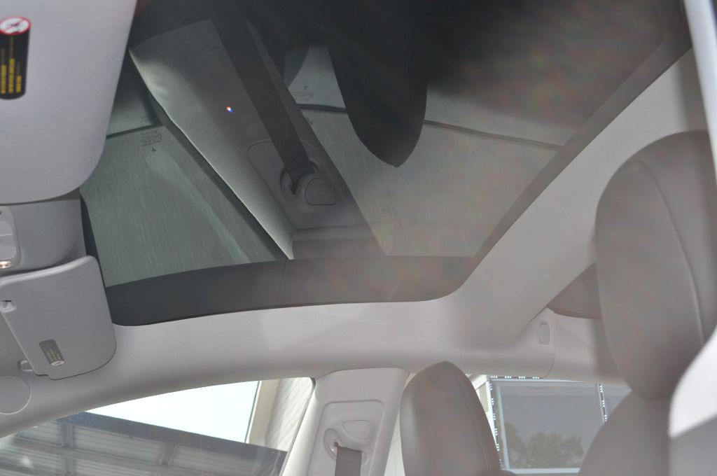 2022 Tesla Model 3 Image 13