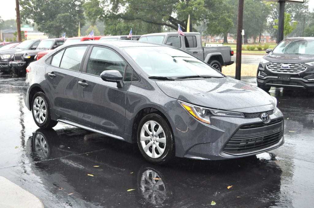 2025 Toyota Corolla Image 2