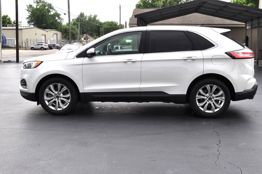 2023 Ford Edge Image 2