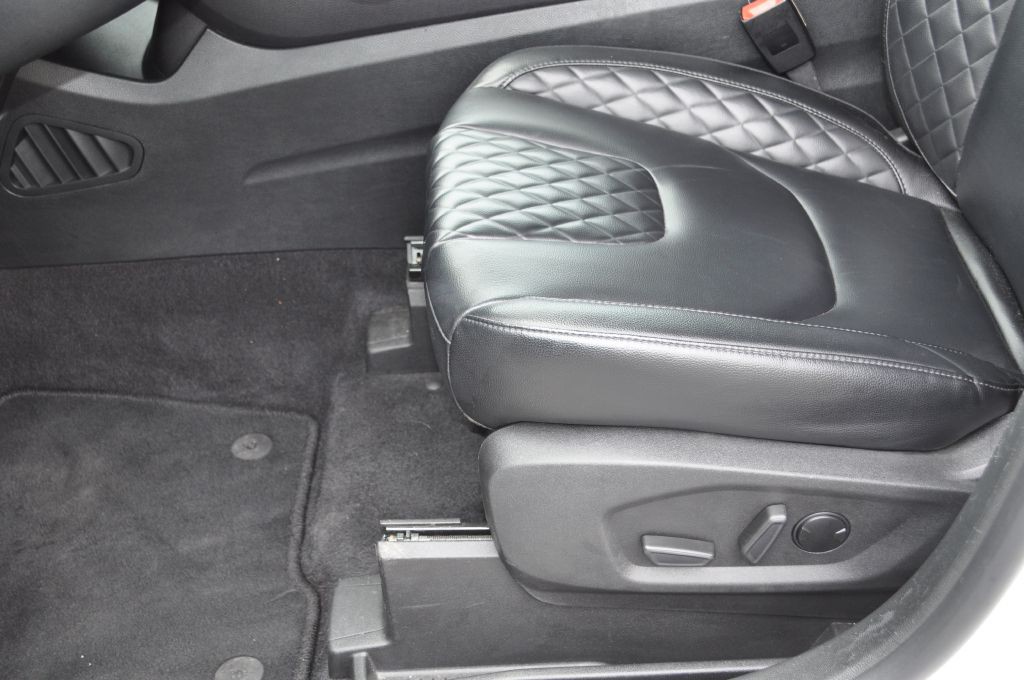2023 Ford Edge Image 8