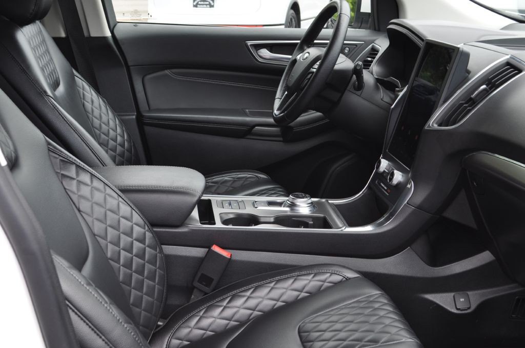 2023 Ford Edge Image 22