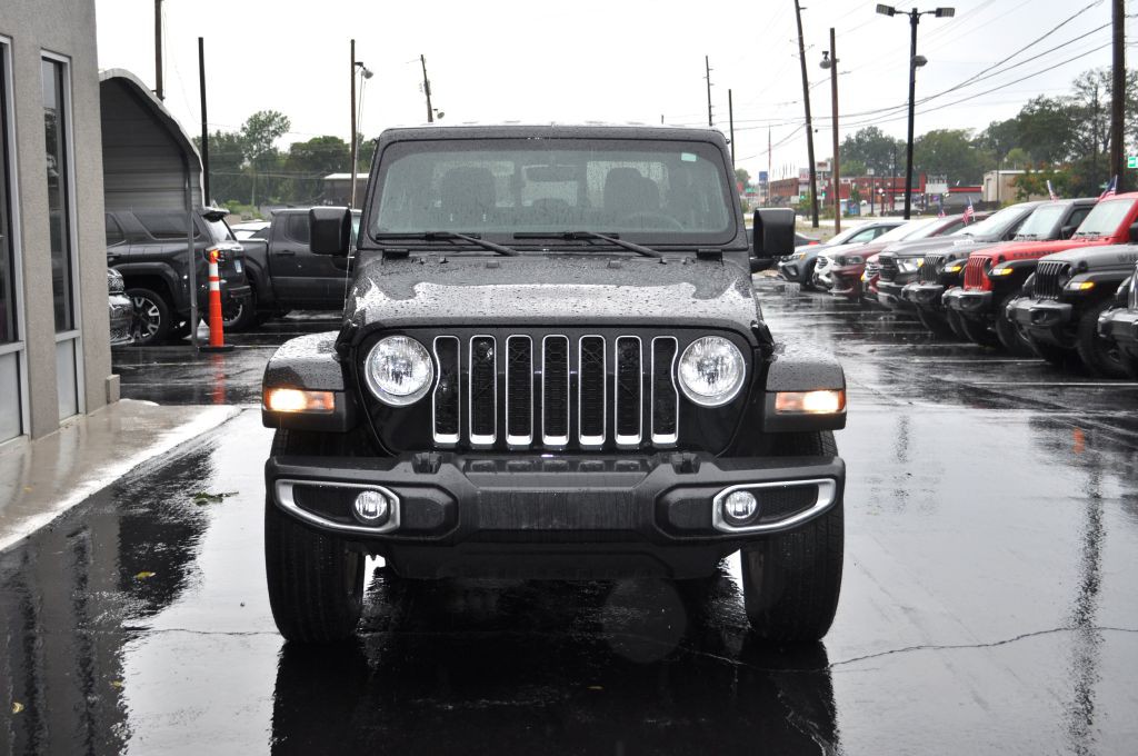 2023 Jeep Gladiator Image 3