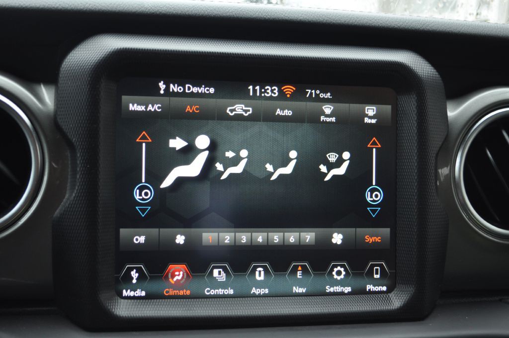 2023 Jeep Gladiator Image 15