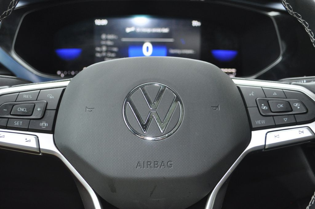 2022 Volkswagen Taos Image 9
