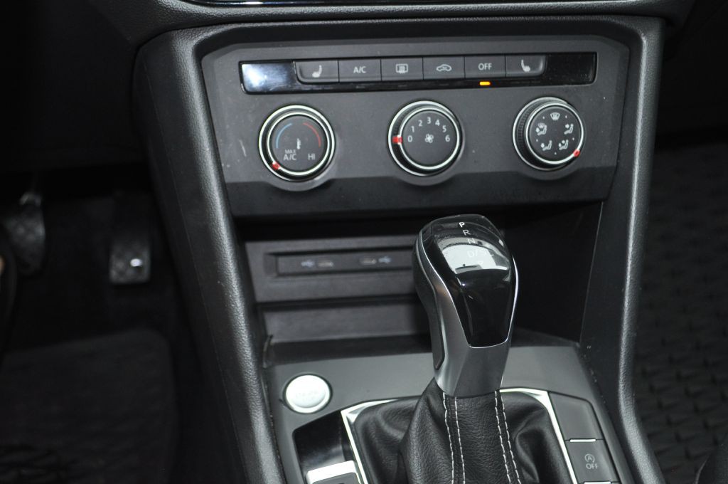 2022 Volkswagen Taos Image 12