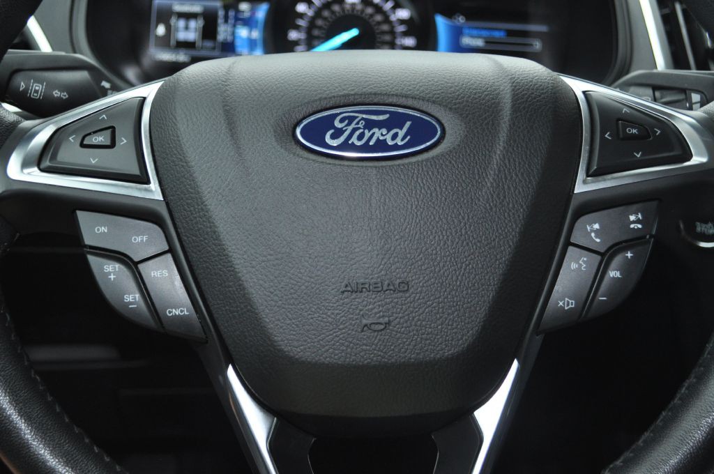 2023 Ford Edge Image 16