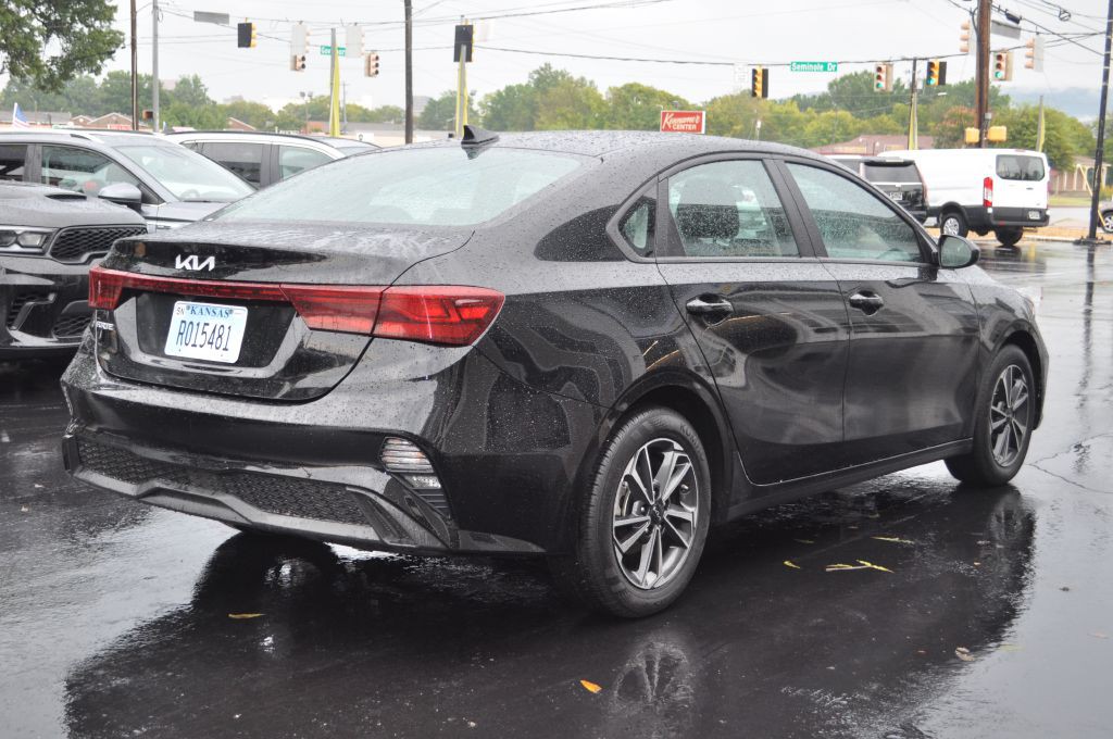 2024 Kia Forte Image 4