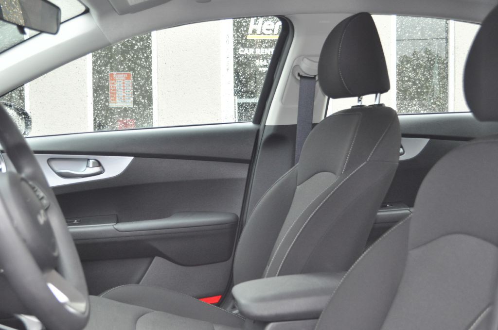 2024 Kia Forte Image 7