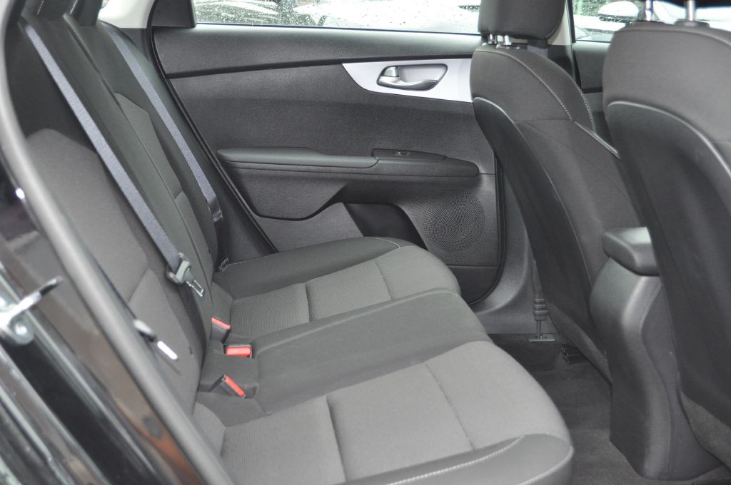 2024 Kia Forte Image 17