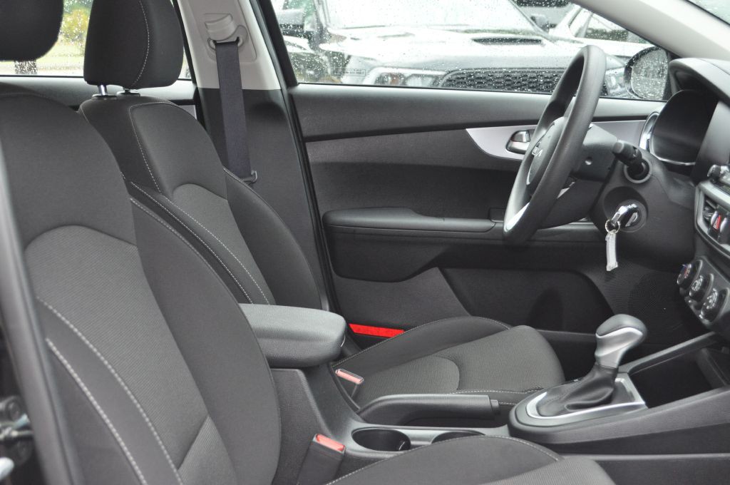 2024 Kia Forte Image 18