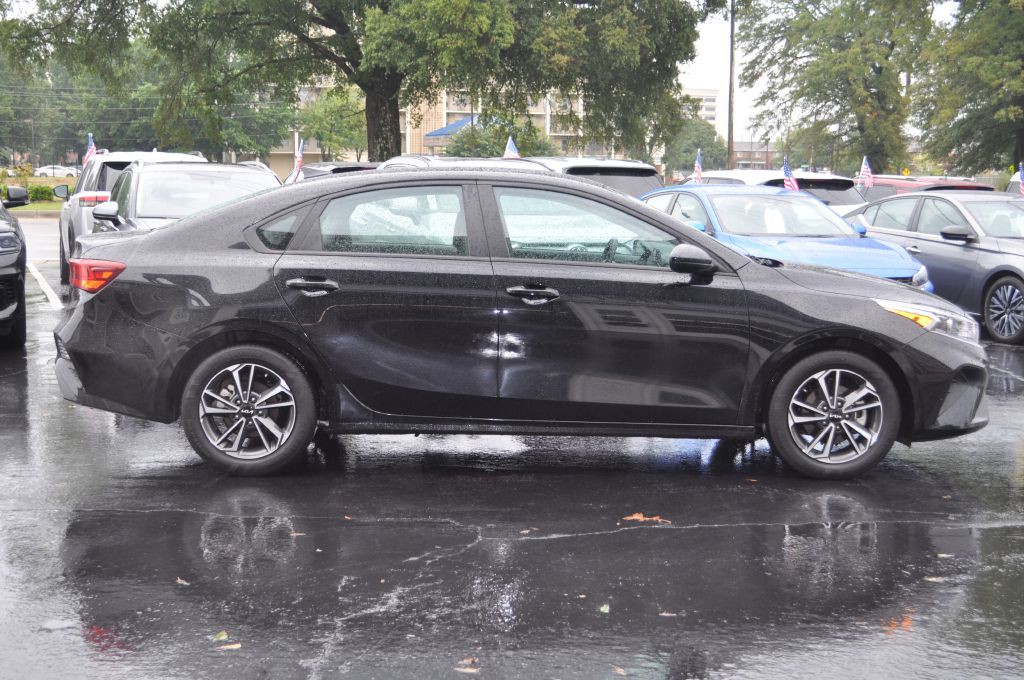 2024 Kia Forte Image 19
