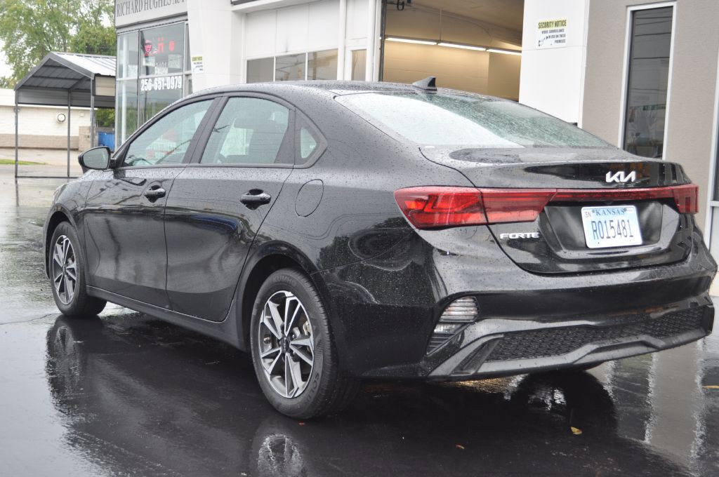 2024 Kia Forte Image 20