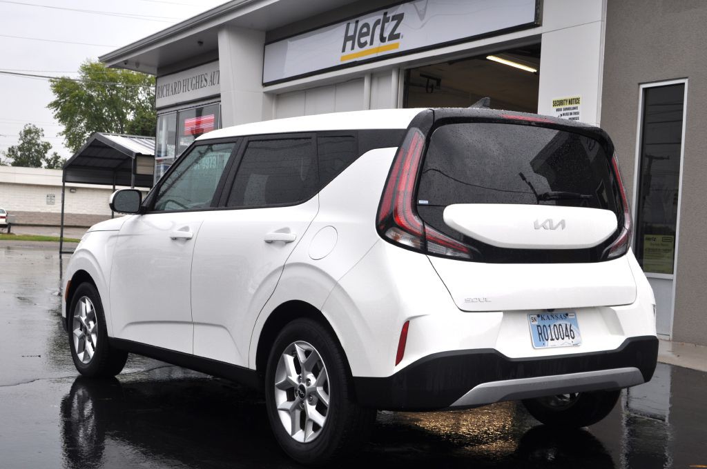 2024 Kia Soul Image 4