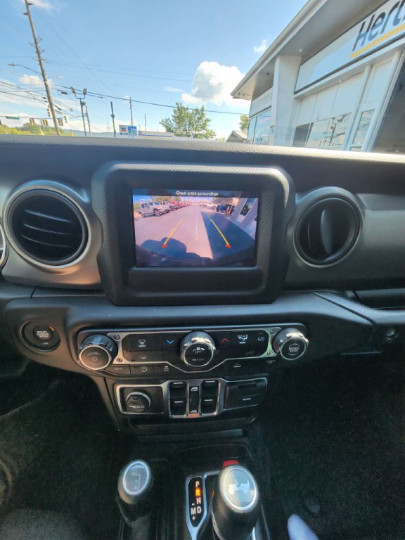 2023 Jeep Wrangler Image 6