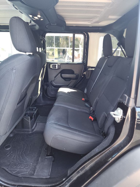2023 Jeep Wrangler Image 8