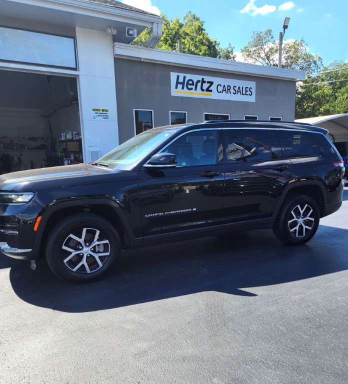 2024 Jeep Grand Cherokee Image 2