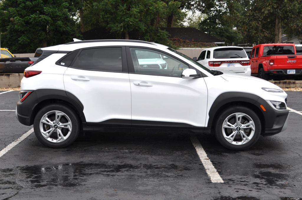 2023 Hyundai Kona Image 2