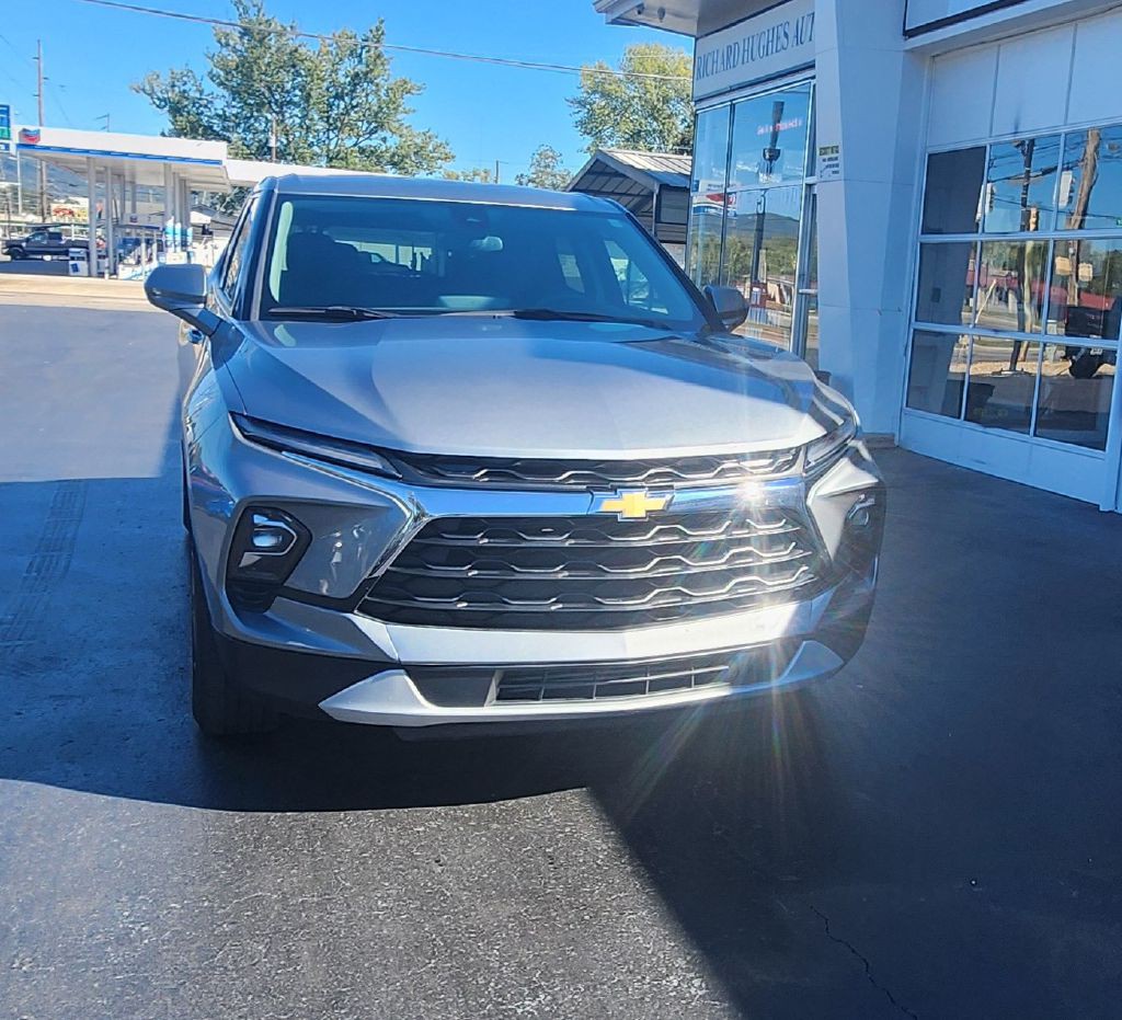 2023 Chevrolet Blazer Image 2