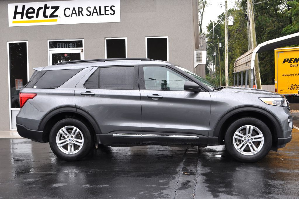 2024 Ford Explorer Image 1