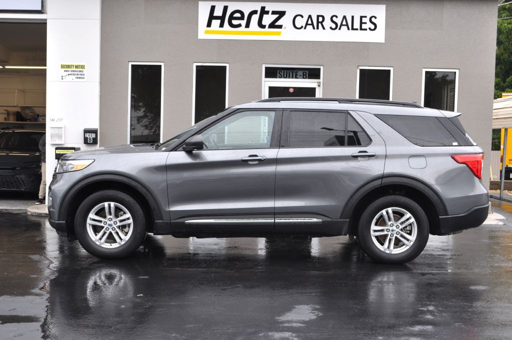 2024 Ford Explorer Image 2