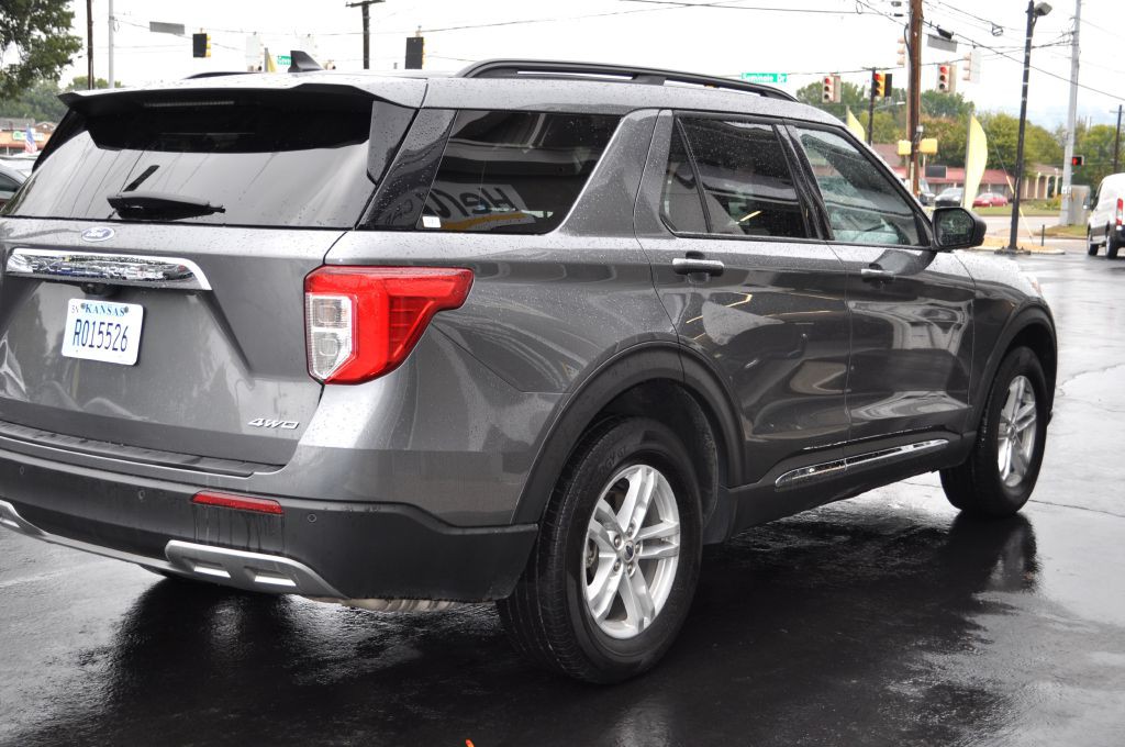2024 Ford Explorer Image 25