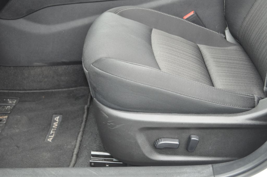 2024 Nissan Altima Image 11