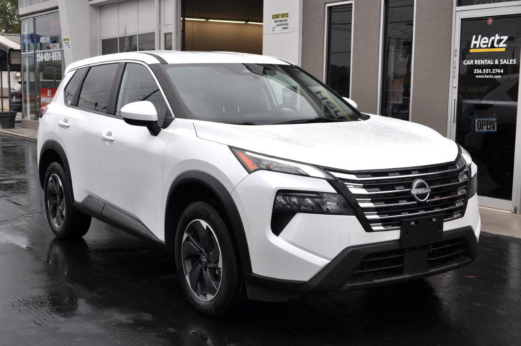 2024 Nissan Rogue Image 1