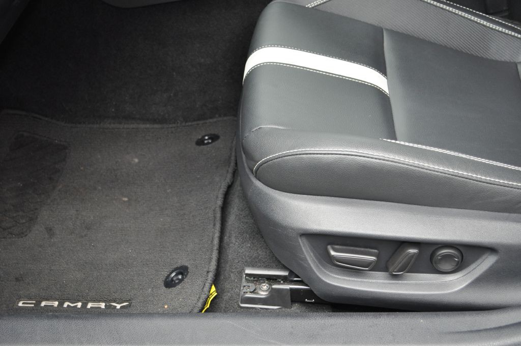 2025 Toyota Camry Image 7