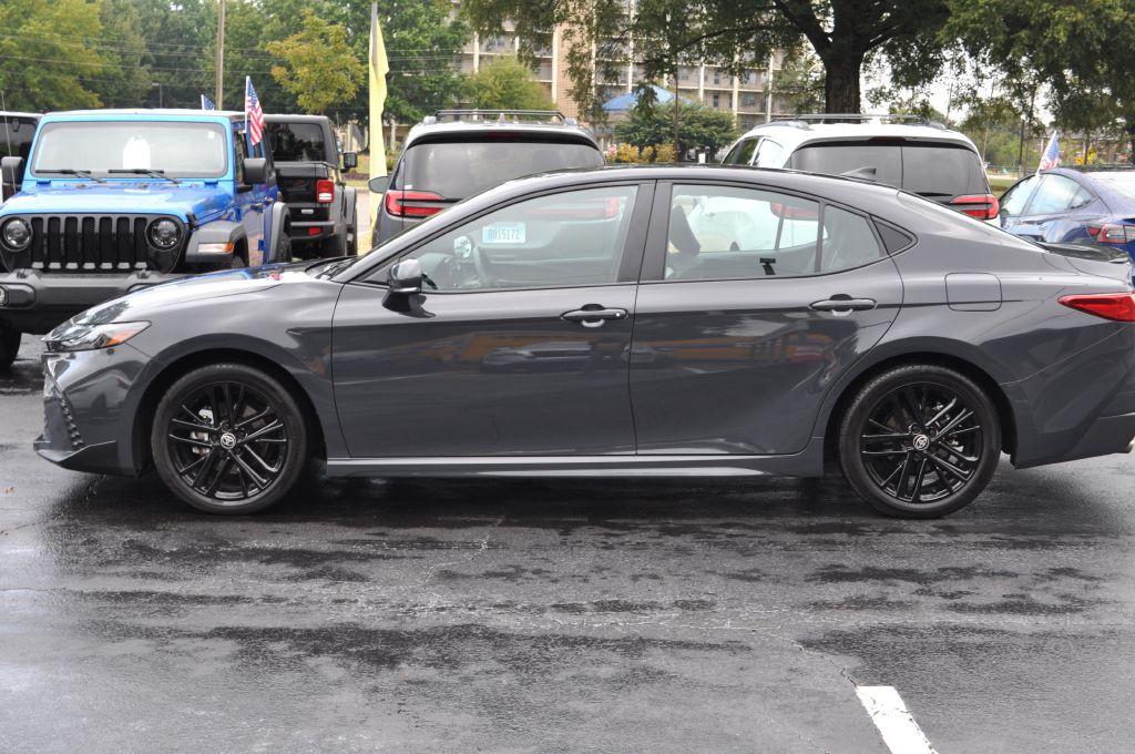 2025 Toyota Camry Image 18