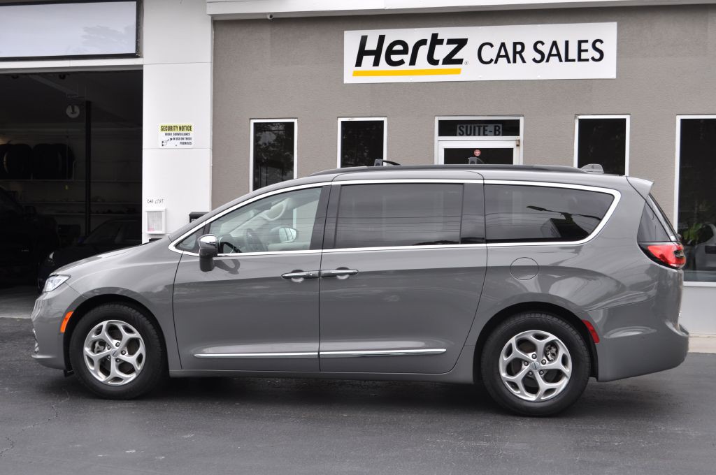 2022 Chrysler Pacifica Image 25