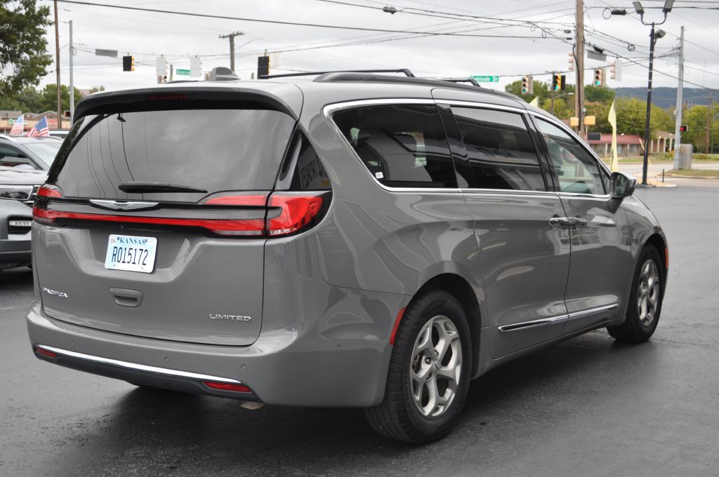 2022 Chrysler Pacifica Image 26
