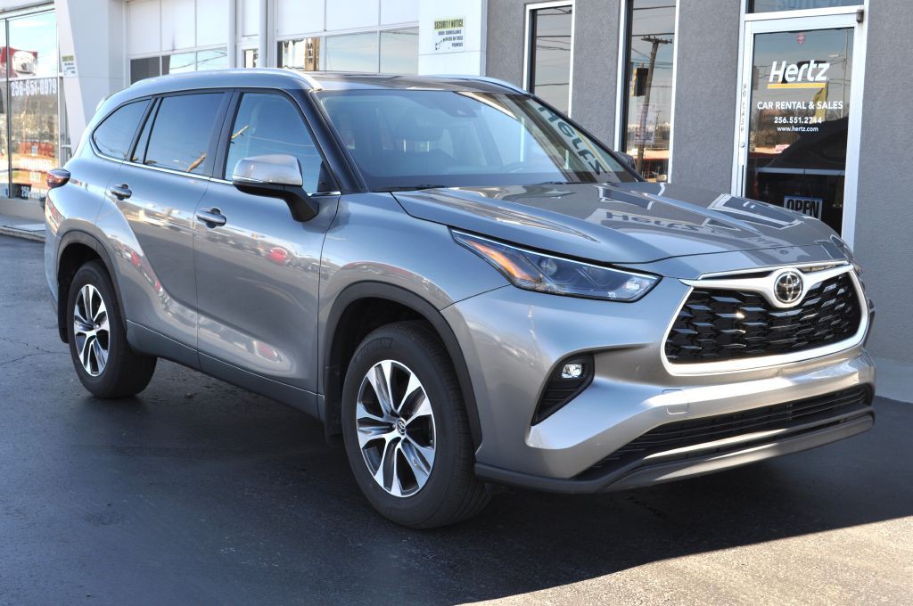 2025 Toyota Highlander Image 1