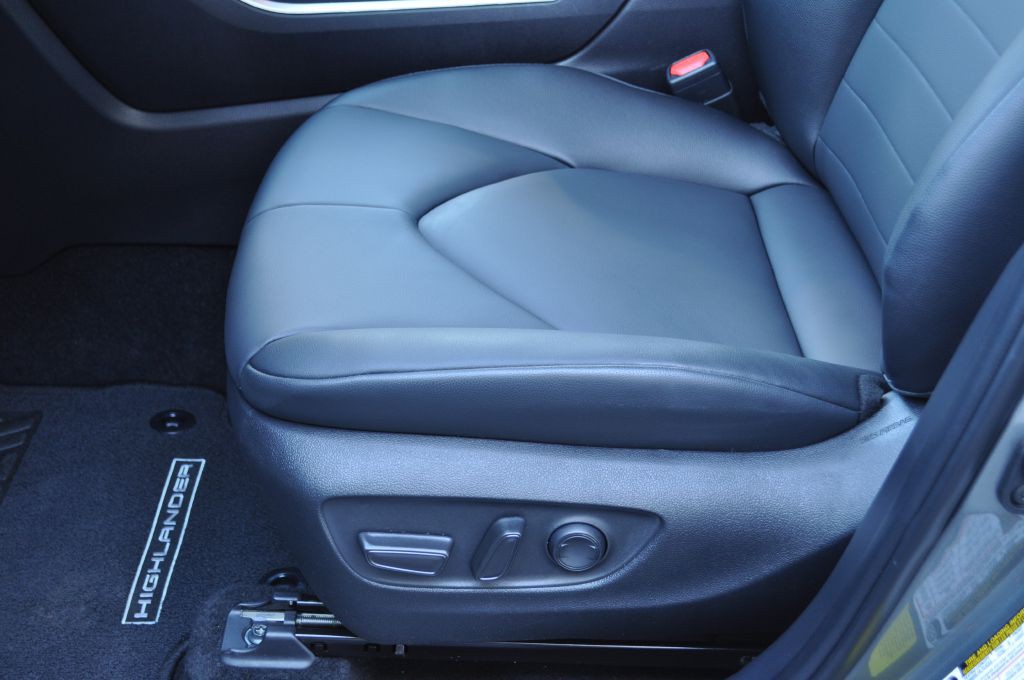 2025 Toyota Highlander Image 6