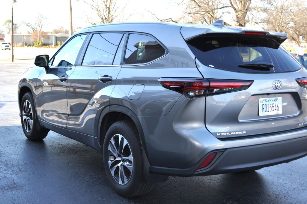 2025 Toyota Highlander Image 8