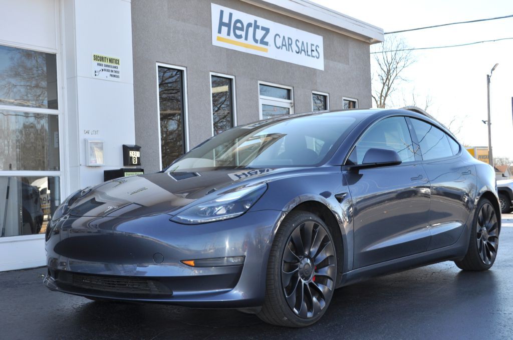 2022 Tesla Model 3 Image 2