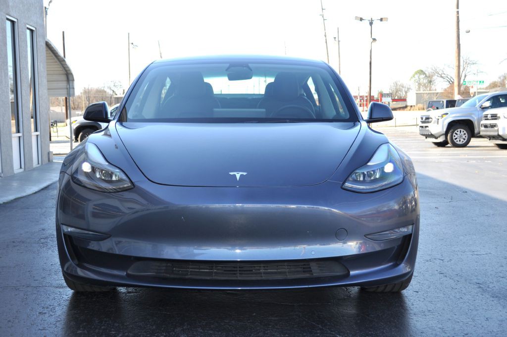 2022 Tesla Model 3 Image 3
