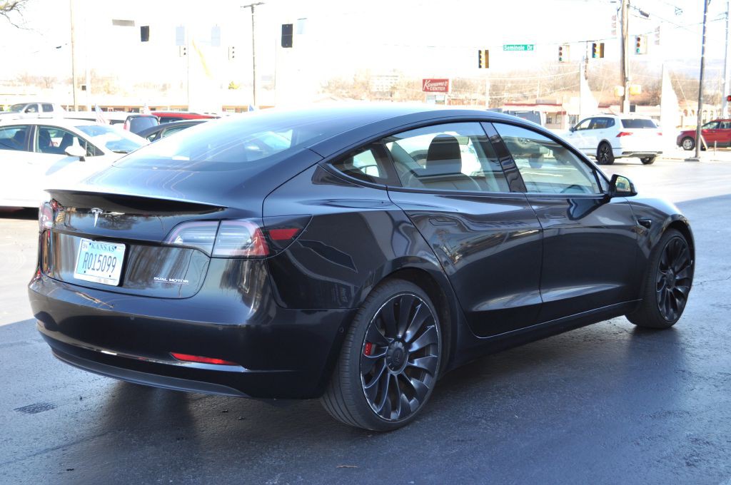 2022 Tesla Model 3 Image 4
