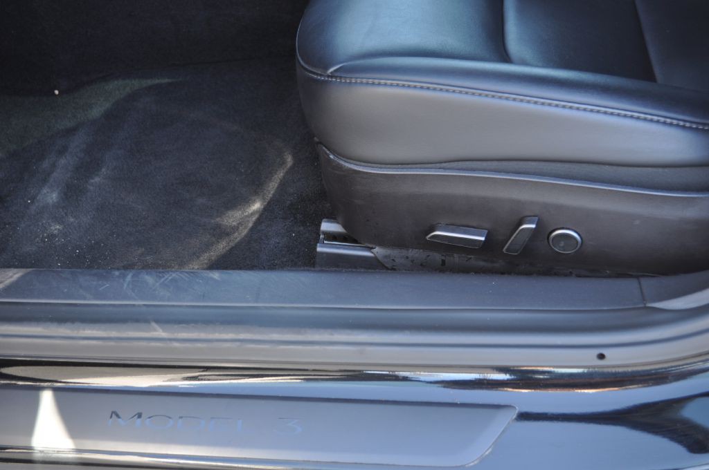 2022 Tesla Model 3 Image 23