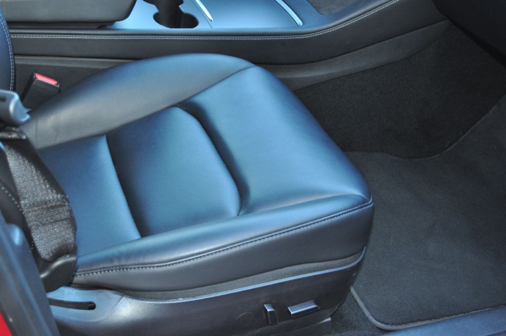 2022 Tesla Model 3 Image 17